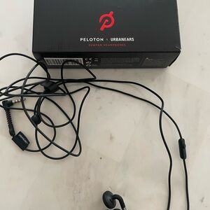 New Peloton Black Earbud Headphones with Microphone